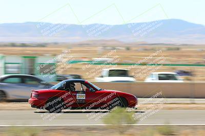 media/Oct-01-2022-Team Topak Racing (Sat) [[f860fb51be]]/2-Inter Low 2/session 2 turn 11/